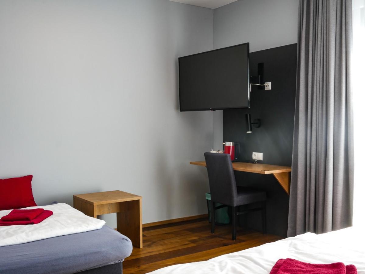 Hotel Linde-Sinohaus Лустенау Екстериор снимка