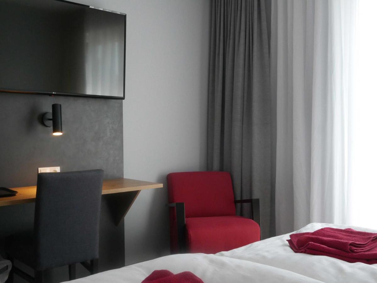 Hotel Linde-Sinohaus Лустенау Екстериор снимка